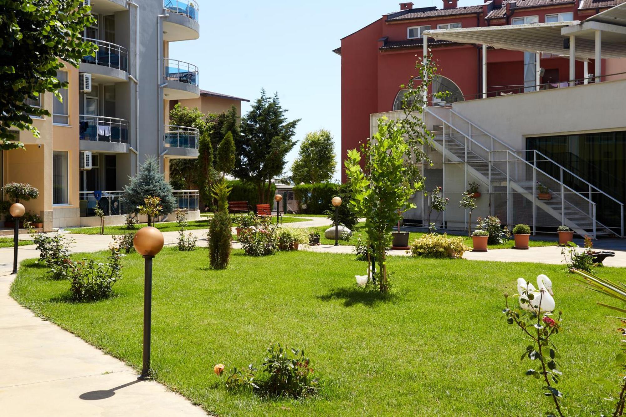 Luxury First Line Apartment With Pool By The Sea Nessebar Eksteriør billede