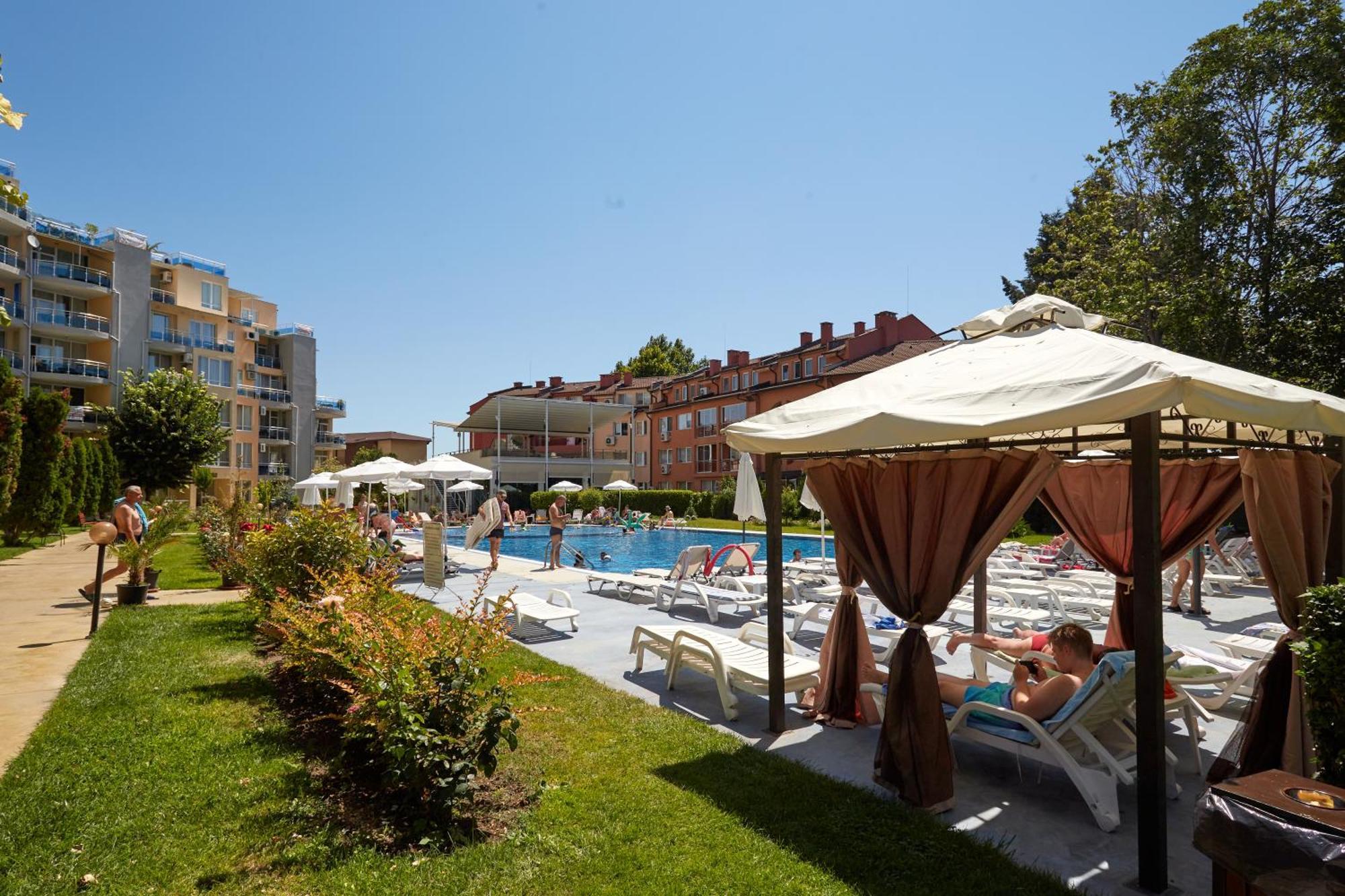 Luxury First Line Apartment With Pool By The Sea Nessebar Eksteriør billede